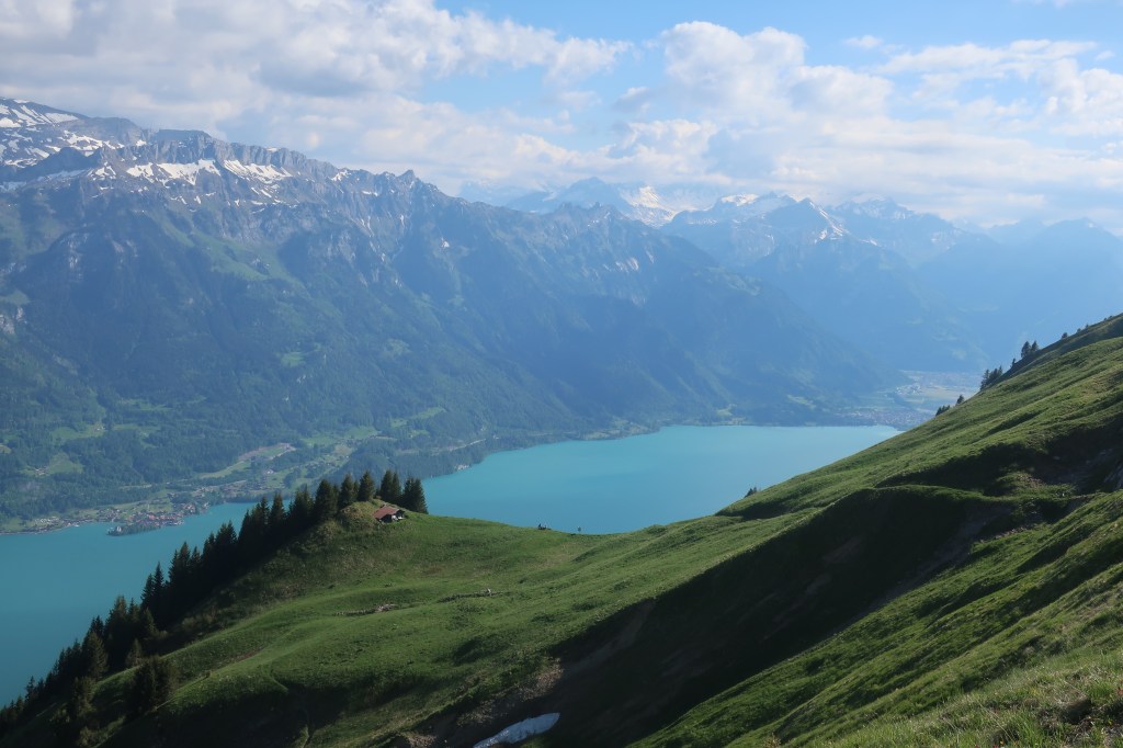 Blick auf Bitschi am Brienzergrat.