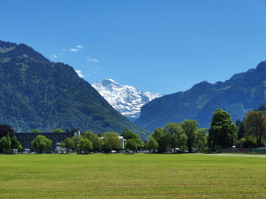 Die Höhenmatte mit Jungfrau in Interlaken. Abschluss der Tour.