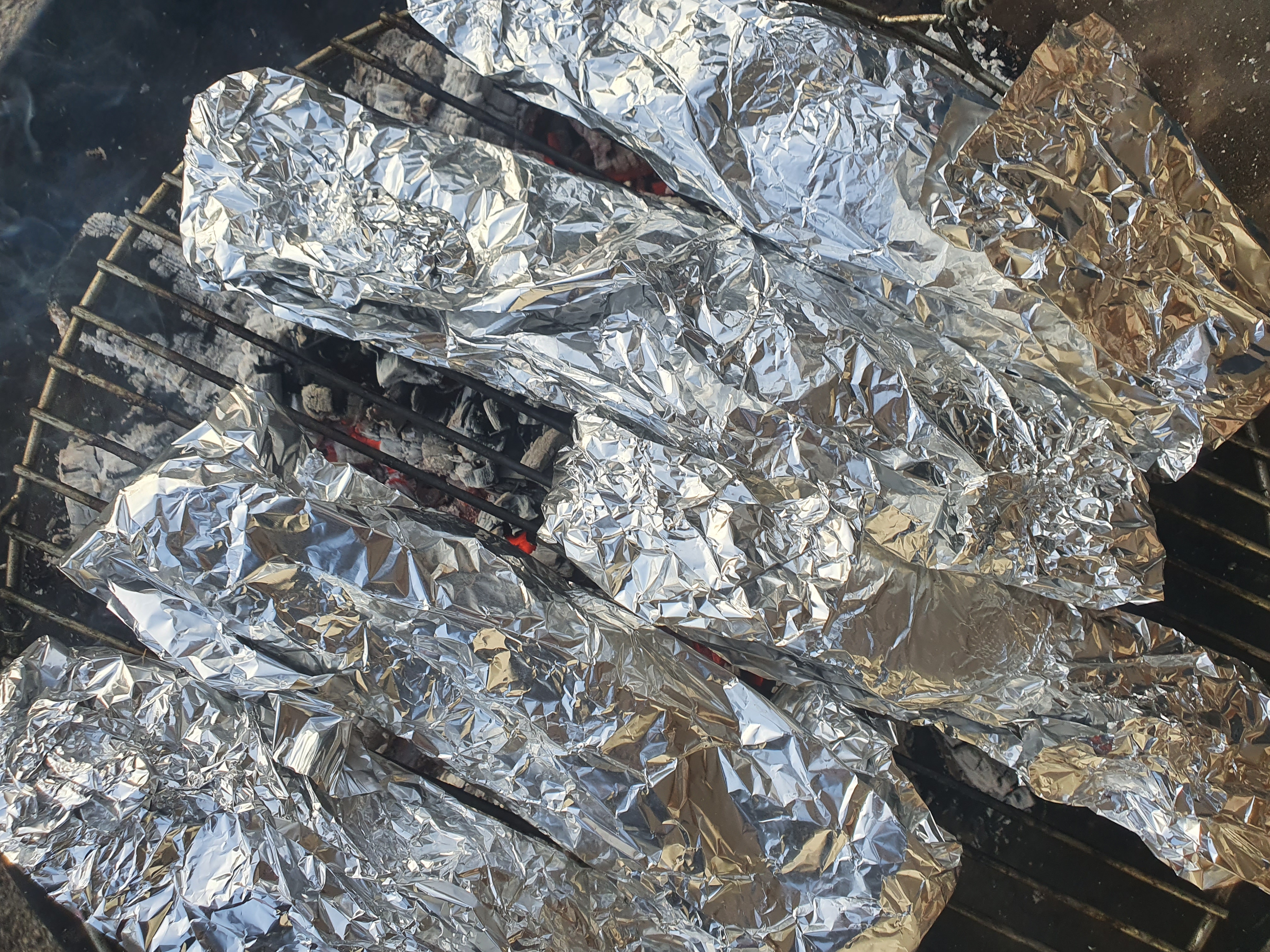 Kaum genügend Platz auf dem Grill.