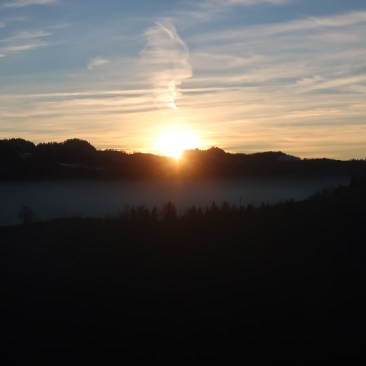 Blick am Abend von der Bergbüelschür Richtung Napf.