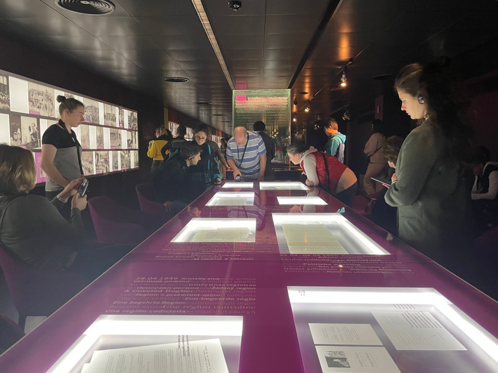 EU Verträge lesen im Parlamenterarium.