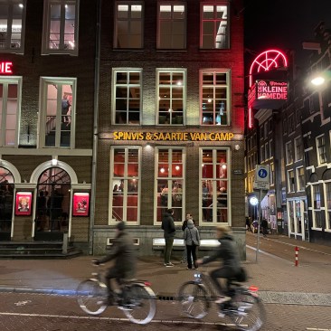 Spinvis & Saartje van Camp. In De Kleine Komedie.