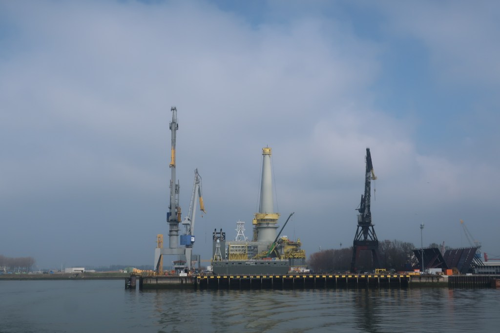Trockendock im Hafen von Rotterdam.
