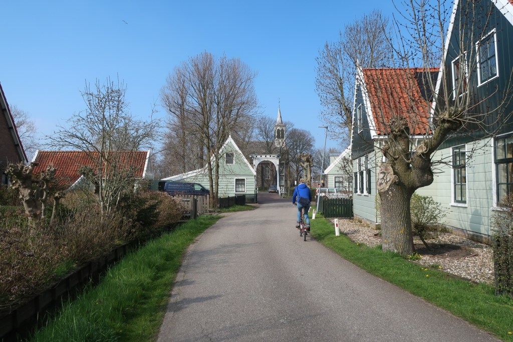 Mit dem Velo durch Zuiderwoude.