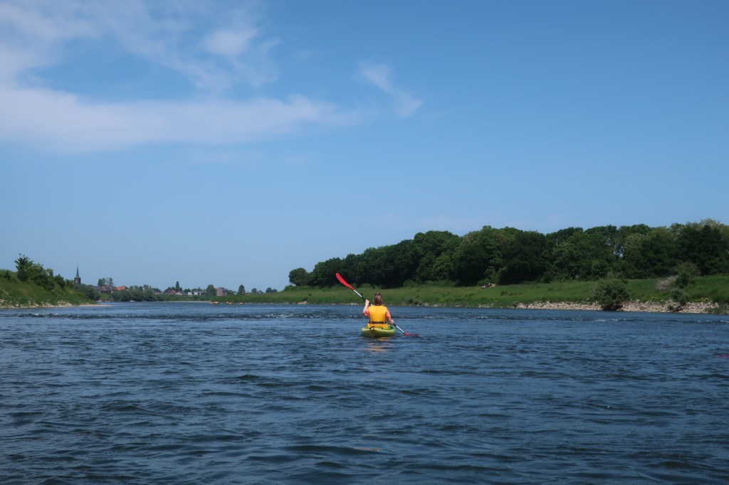 Mit dem Kanu auf der Maas.