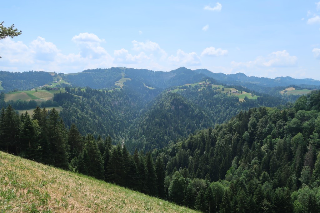 Blick Richtung Napf vom Bänkli bei der Spärbelegg.