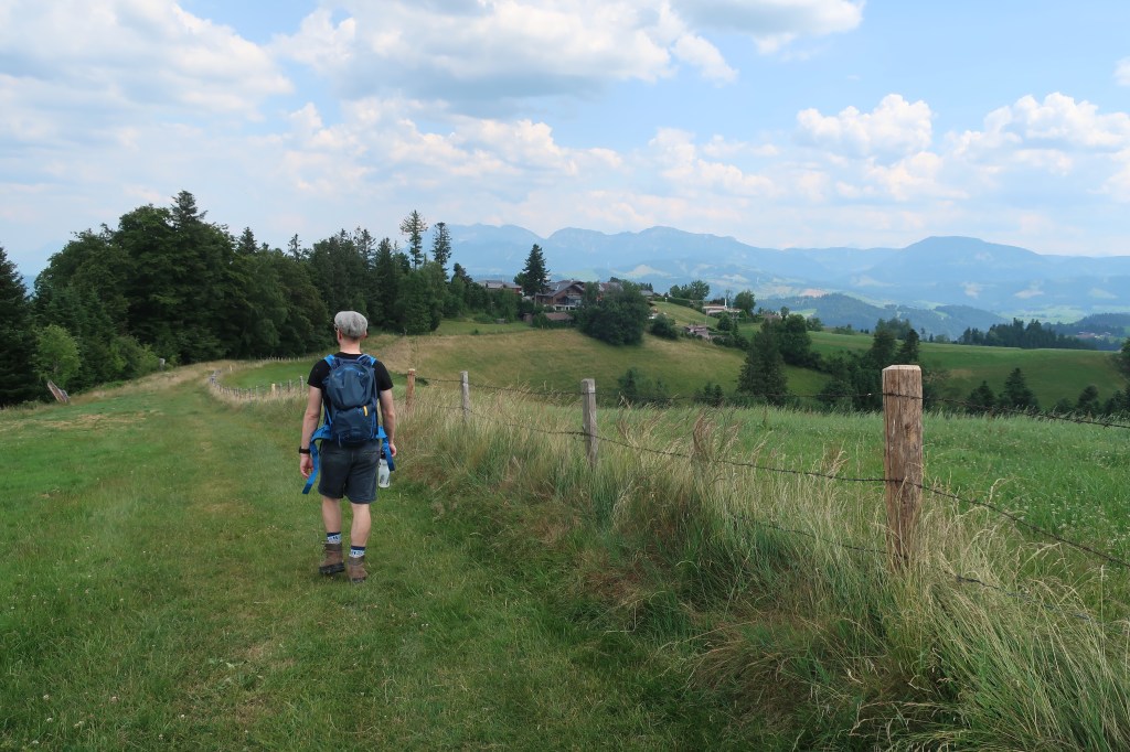 Auf dem Weg Richtung Menzberg Dorf. Schmittehubel.