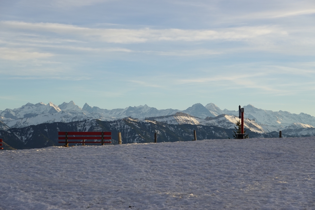 Blick in die Berner Alpen vom Napf im Winter.