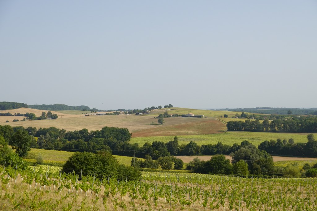 The Simply Canvas Farm aus der Ferne.