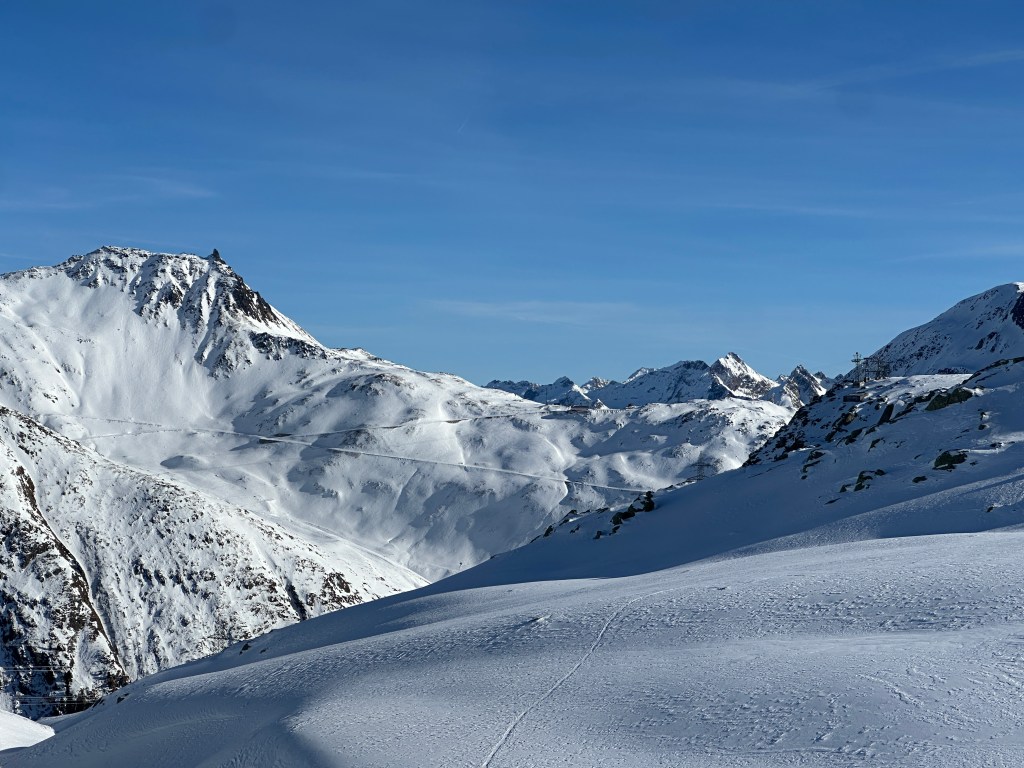 Tag 3. Blick Richtung Nufenenpasshöhe.